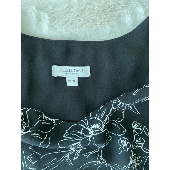 Reitman’s cami blouse. Size XS - Picture 3 of 3